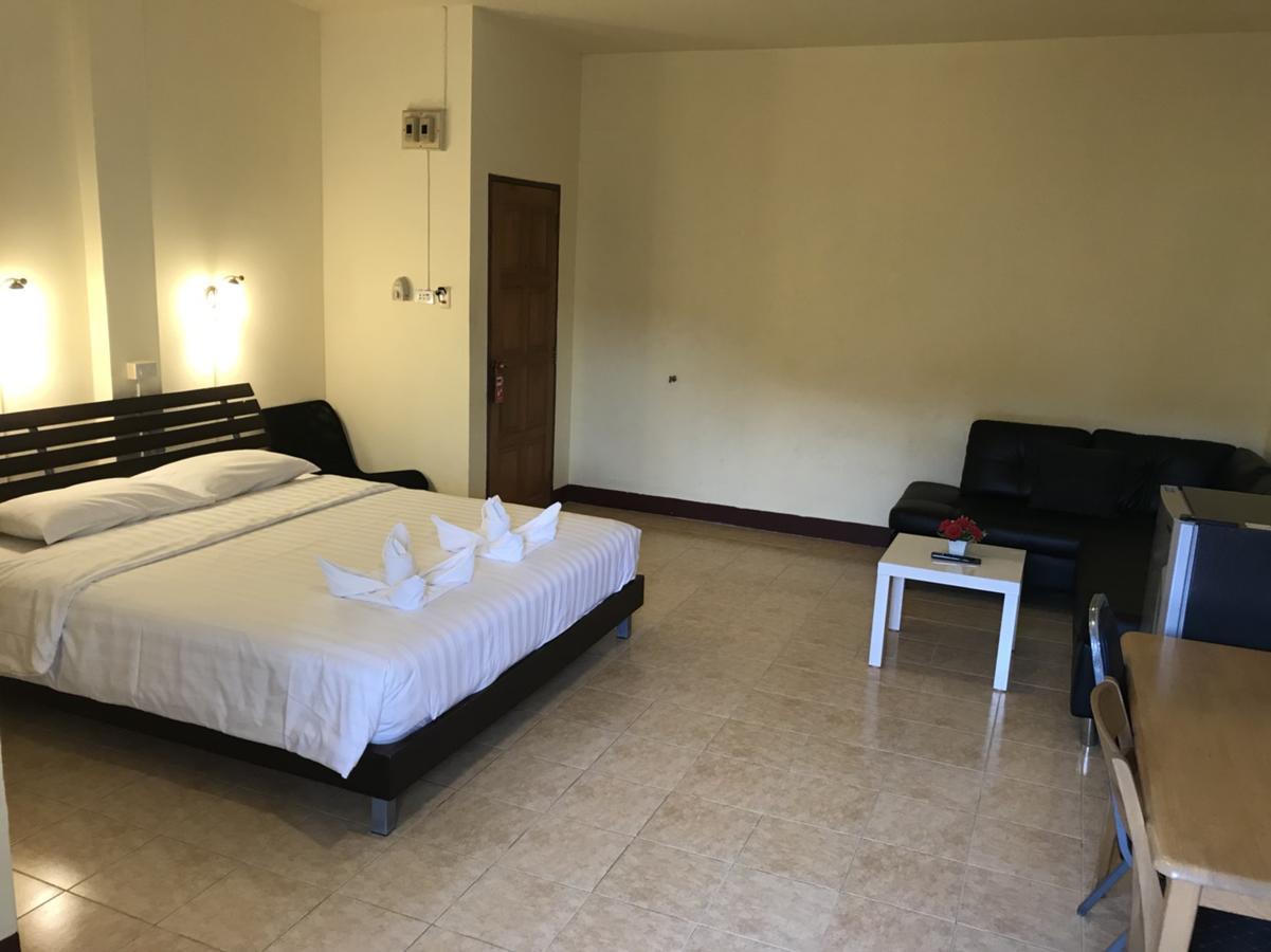 Ferb Guest House Patong Luaran gambar