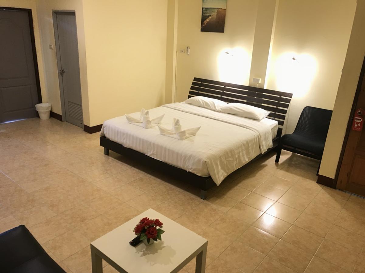 Ferb Guest House Patong Luaran gambar