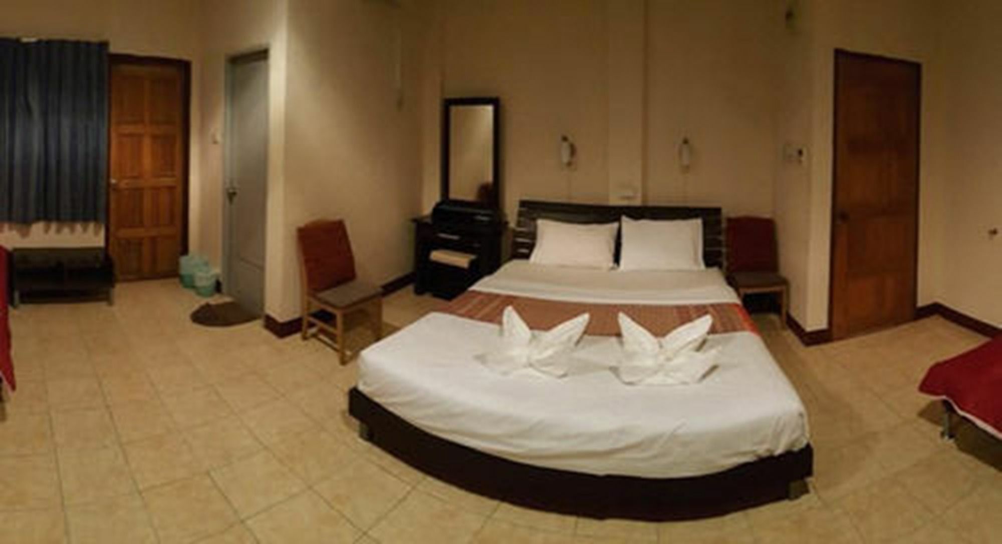 Ferb Guest House Patong Luaran gambar